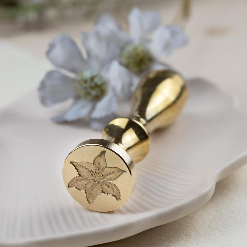 Siegelstempel Design Lilie - Siegelstempel personalisiert