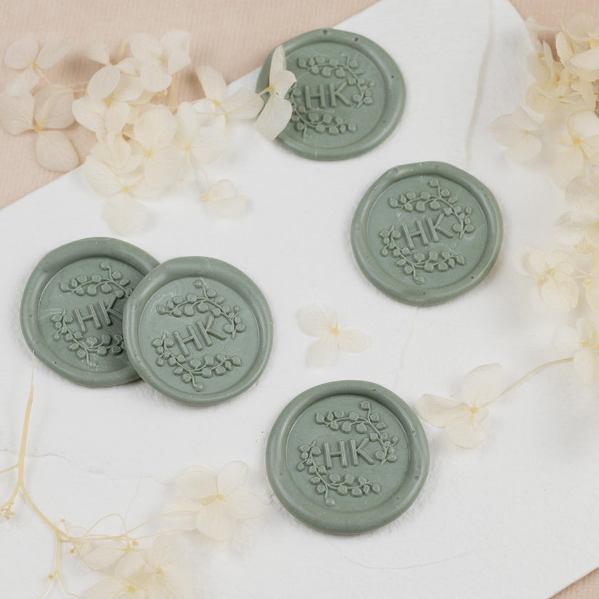 Wachssiegel Design Matteo mit Initialen - Siegelstempel personalisiert