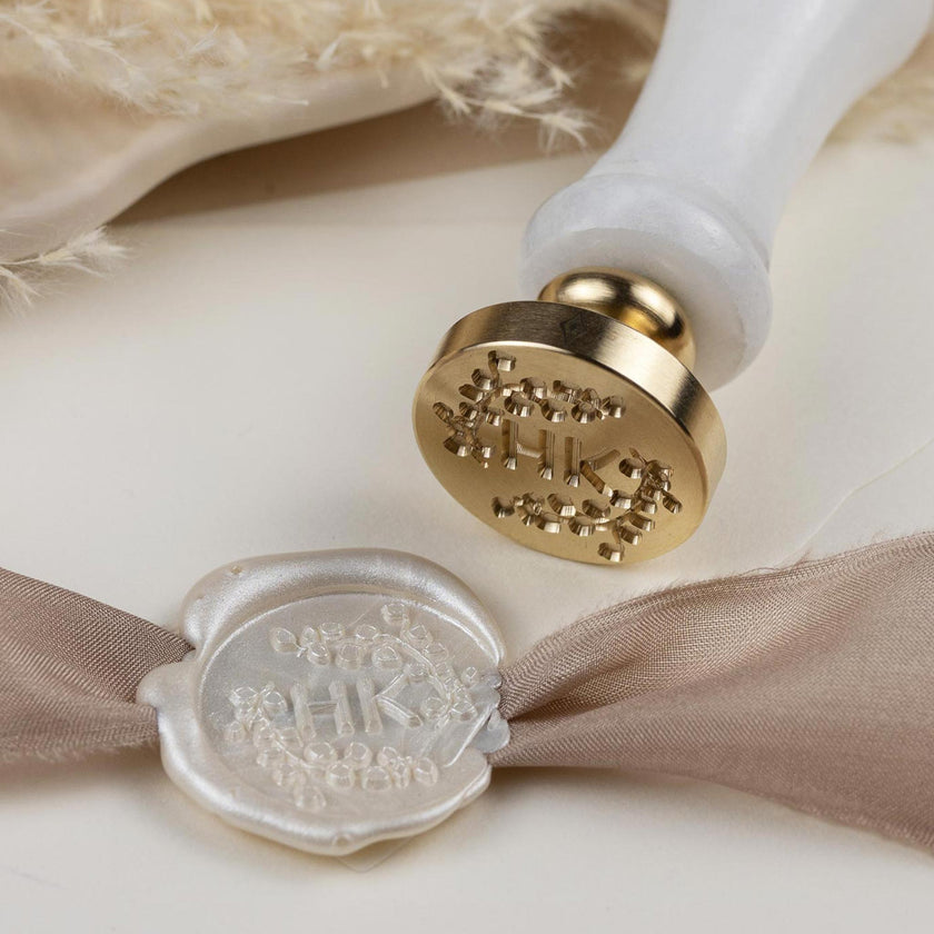 Siegelstempel  personalisiert für Wachssiegel mit Text und Initialen im Design Matteo - Siegelstempel personalisiert