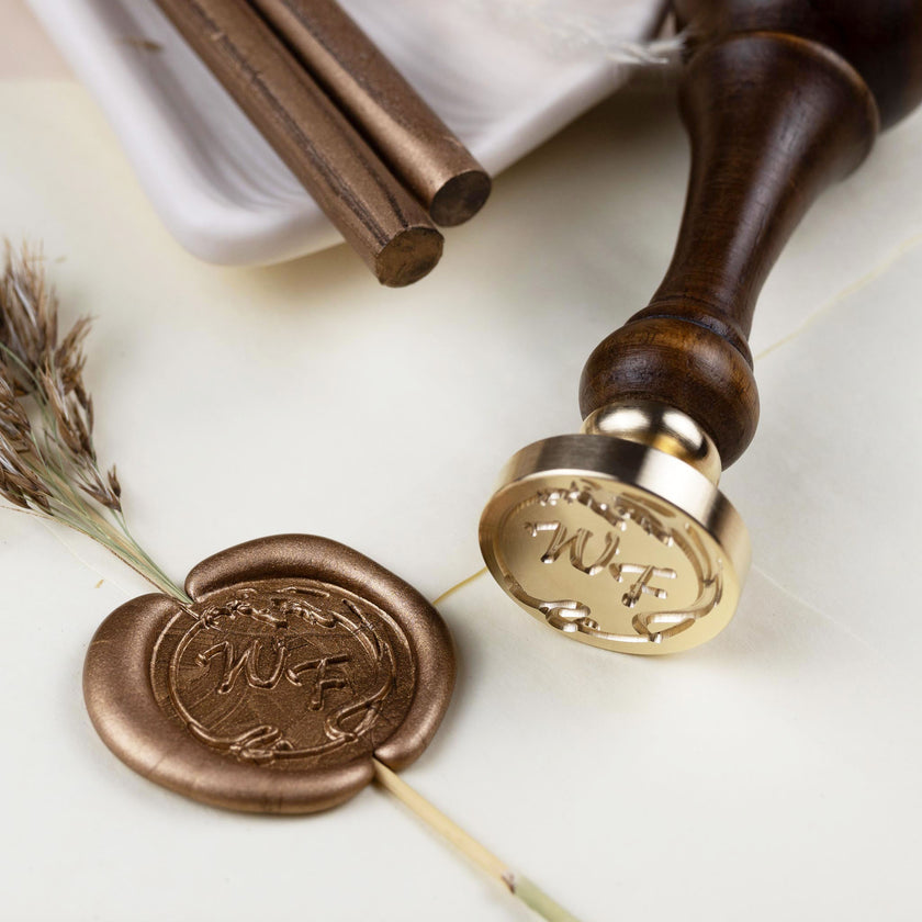 Siegelstempel  personalisiert mit Initialen im Design Drache 2 - Siegelstempel personalisiert