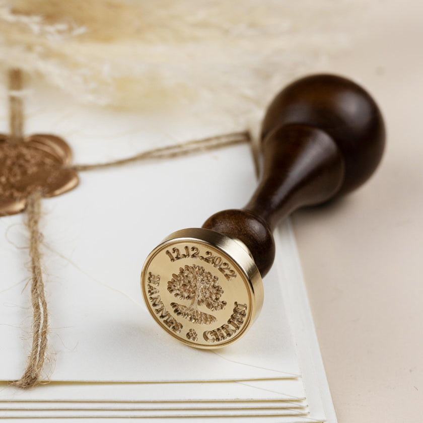 Siegelstempel graviert mit dem Baum des Lebens und Rundtext - Siegelstempel personalisiert