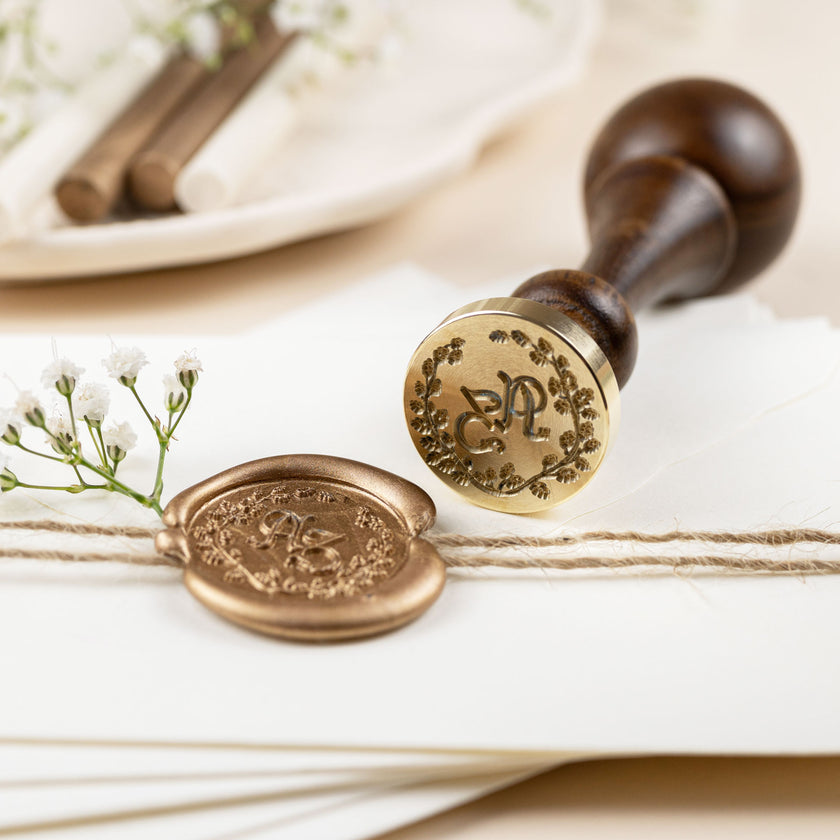 Siegelstempel personalisiert mit Initialen und Eichenzweig - Siegelstempel personalisiert