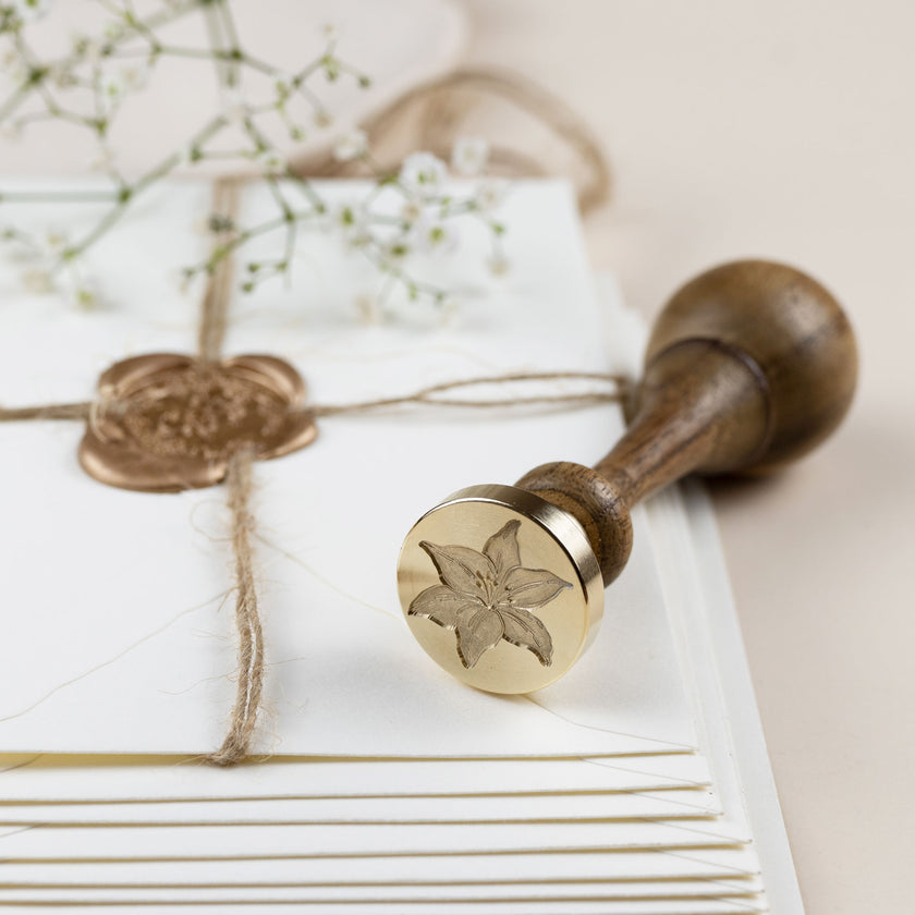 Siegelstempel Design Lilie - Siegelstempel personalisiert